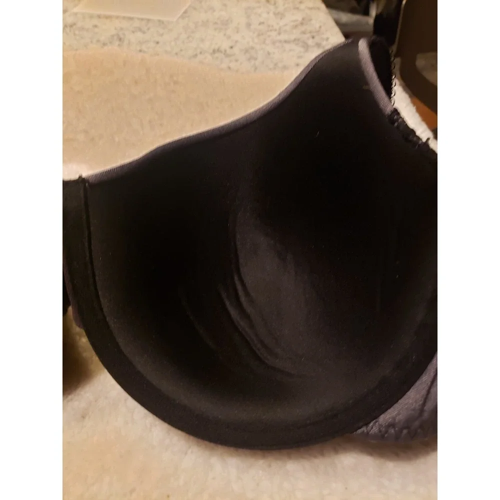 Sz 42 C Bali Women Desire Lace Foam Underwire T-Shirt Bra Style 6542 Black &Gray